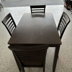 Table And Chairs 