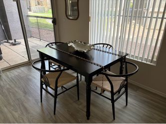 Dinning Table and Chairs