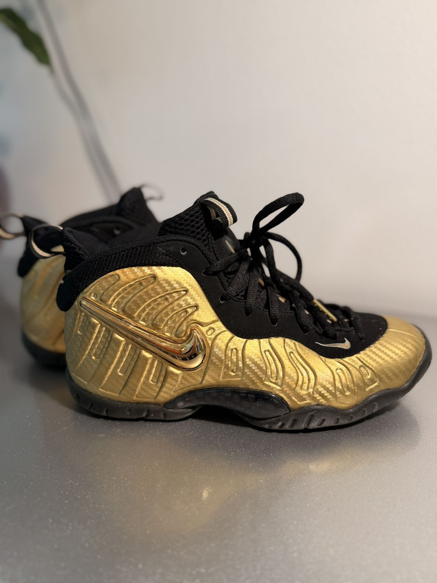 Nike Air Foamposite Pro Metallic Gold