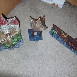 Fish Tank Statues