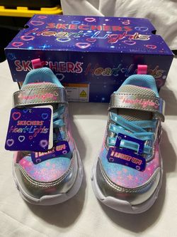 Skechers Heart Lights Girls Light-Up Sneakers