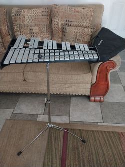PERCUSSION  GLOCKENSPIEL BELL KIT