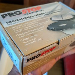 Pro stop platinum disc brake pads PGD906M New In Box Lexus 02-03 Es300