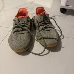 Yeezy Desert Sage size 4 1/2