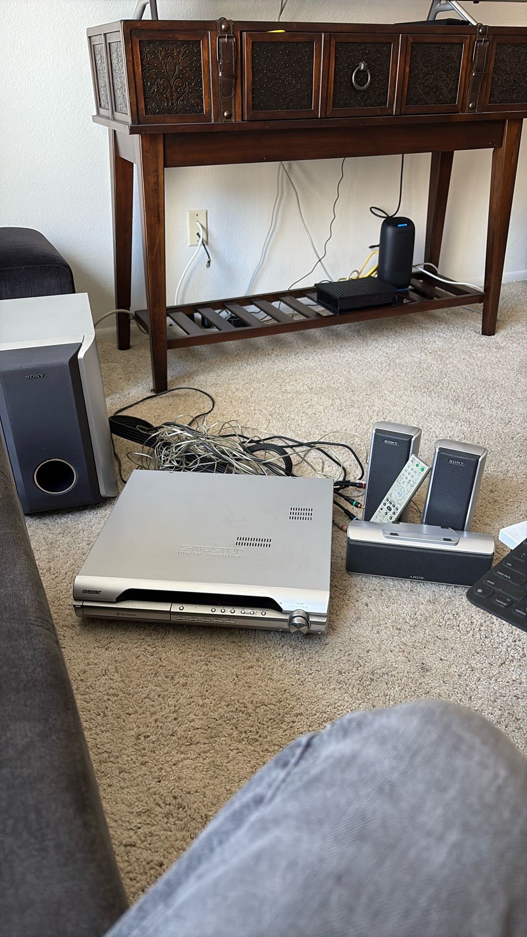 Sony Dav-DX255 DVD Home theatre System