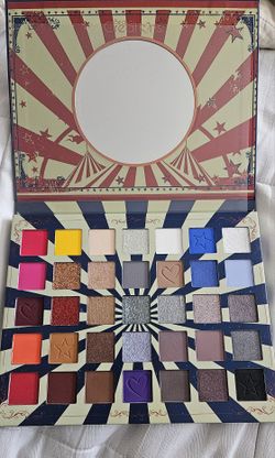 Brand New Eyeshadow Makeup Palette 
