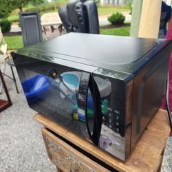 Small Microwave