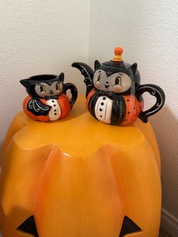 JOHANNA PARKER BAT TEAPOT & CREAMER BUNDLE