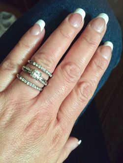 10k white gold diamond ring