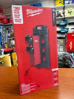 Milwaukee new kit storage for 5ah Batteries and 2 Batteries