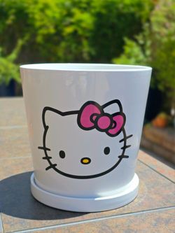 Hello Kitty Ceramic Plant Pot (8-inch)