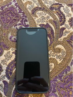 iPhone 13 • Unlocked