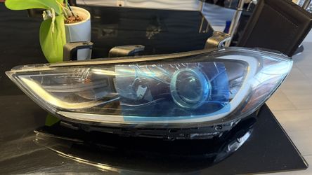 2019 Hyundai Elantra Headlight Driver