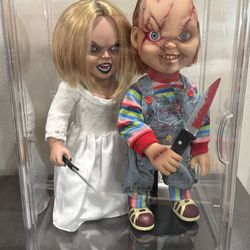 Mezco Chucky And Tiffany In Display Box 