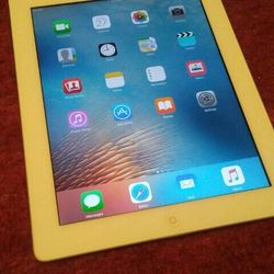 Apple Ipad 2 9" Apple Tablet. No ICloud Working Great