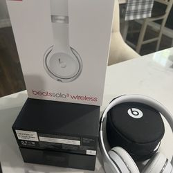Beats Solo 3 Wireless Headphones