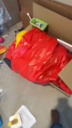 Free Ball Pitt with Balls