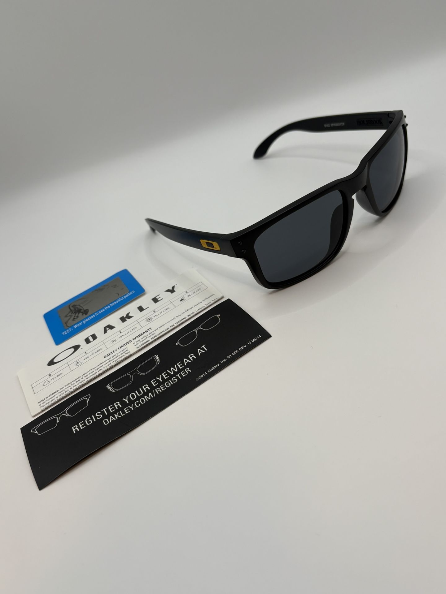 Oakley Holbrook Sunglasses 