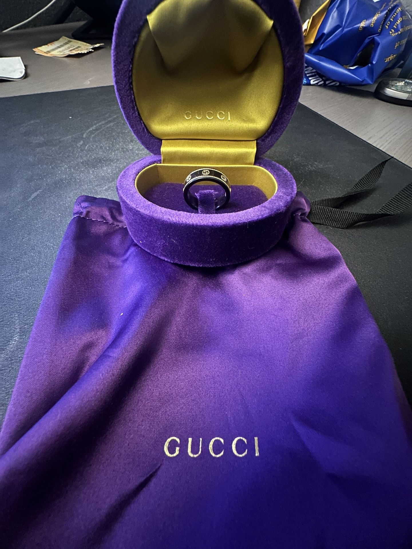 Gucci Ring (Icon 18k Ring with Interlocking G)