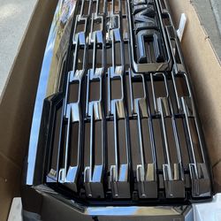 2024 2025 GMC SIERRA HD 2500/3500 DENALI ULTIMATE VADER CHROME GRILLE OEM 8506four646 With Camera NEW