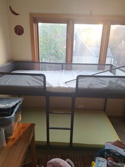 Bunk bed
