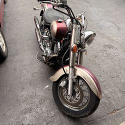 Yamaha V Star 650cc