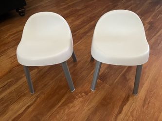 Skip Hop set of 2 toddler chairs