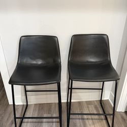 Black Counter / Bar Stools – Set of 2 (Priced to Sell)$60