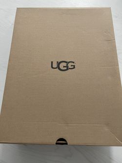 UGG BOOTS with Bailey Button Triplet II
