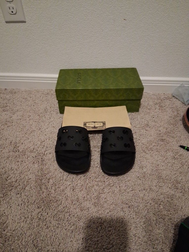 Gucci Slides