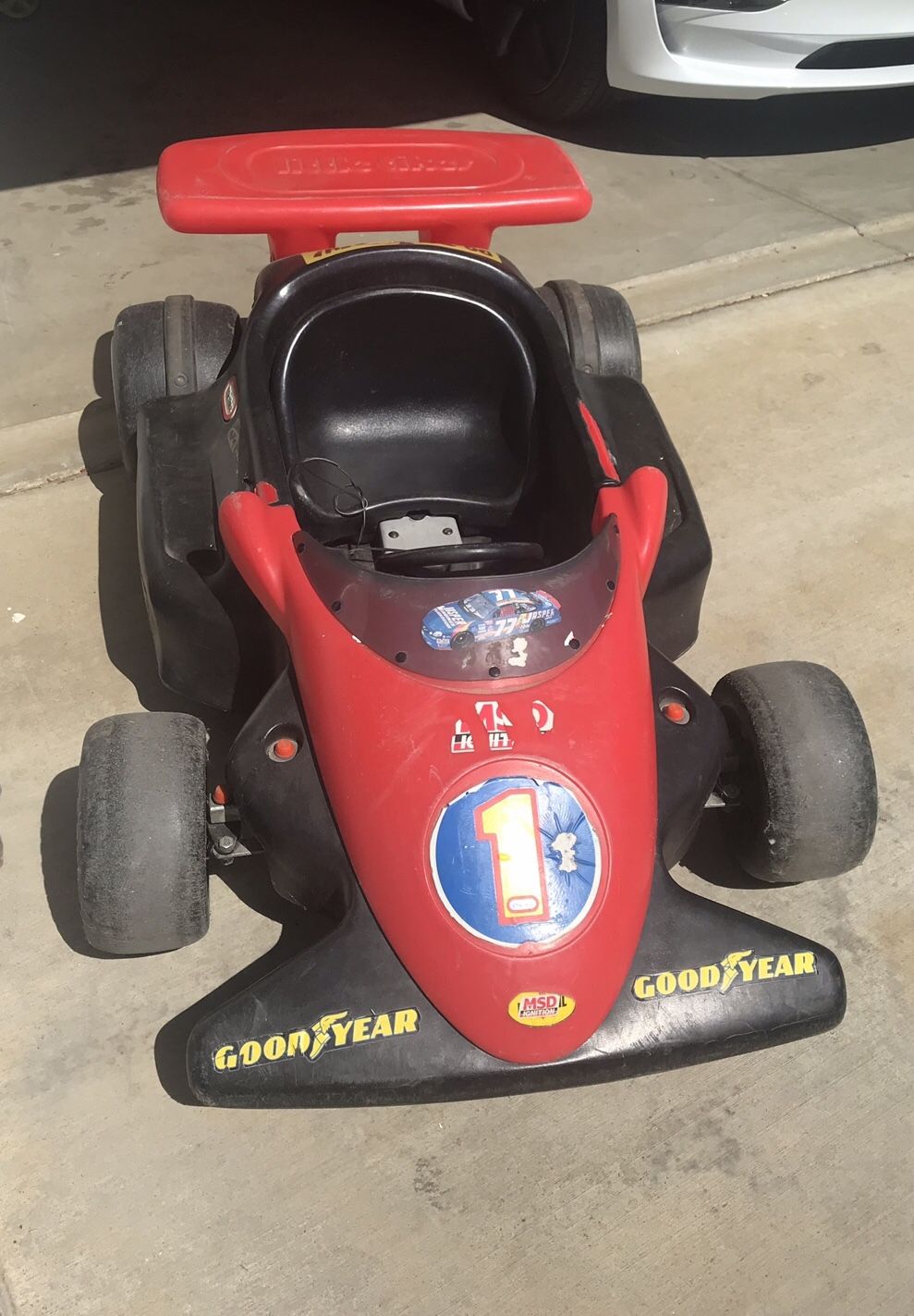 Little Tikes Indy race car ride on needs gear and battery for Sale in