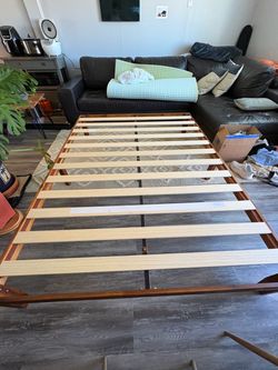 Queen Solid Wood Platform Bed Frame