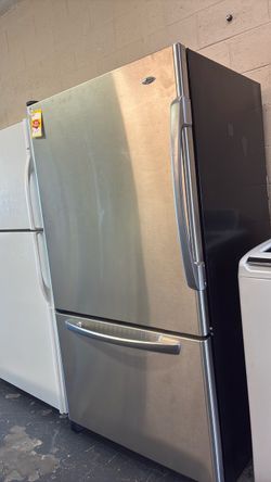Nice like new Amana stainless steel refrigerator