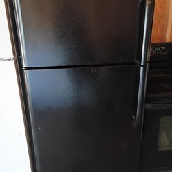 Black refrigerator guaranteed to work 🌟🌟🌟🌟🌟
