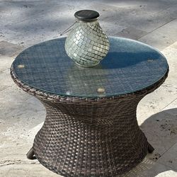 18” Brown Resin Wicker Side Table with Glass Top