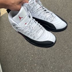 Jordan 12 Taxi Black And White Size 9.5