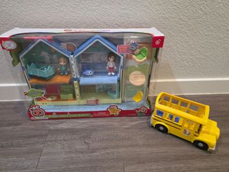 Cocomellon deluxe family play set & school bus