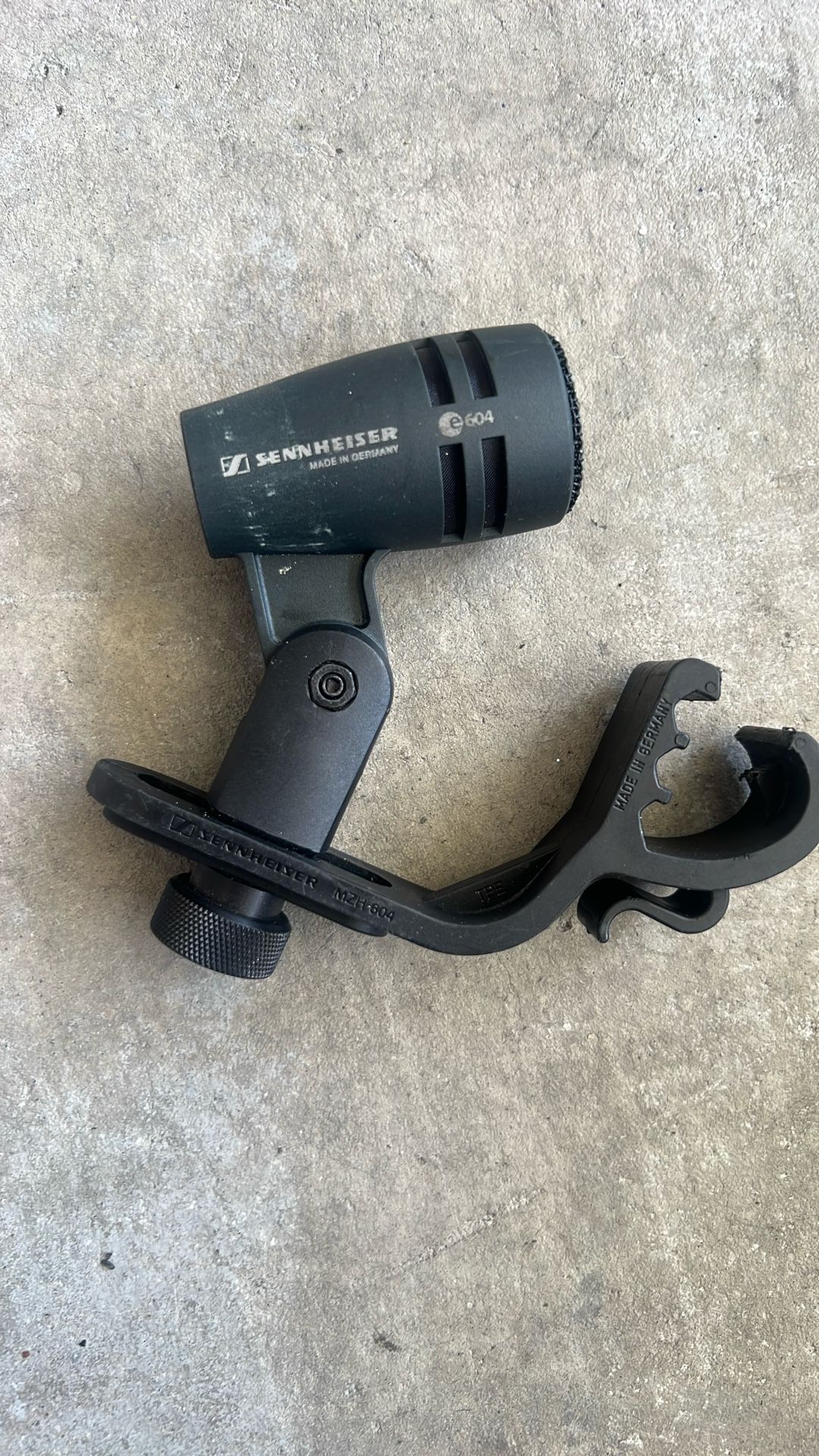 Sennheiser e 604 Cardioid Dynamic Drum Microphone