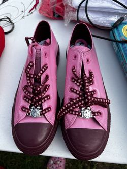 Miley Cyrus Converse All star
