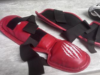 XS Kids Striking Shin Guards