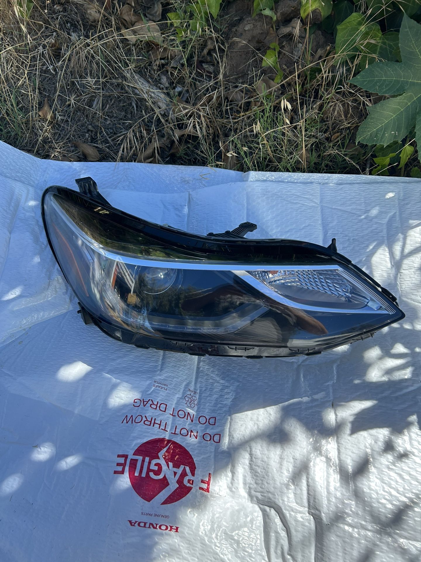 (contact info removed)9 Chevrolet Cruze Passenger Side Headlight LED OEM Used