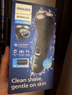 Philips Norelco Shaver 2600 NEW