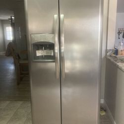 Refrigerator Fridge