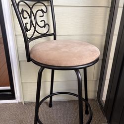 Used metal swivel bar stools