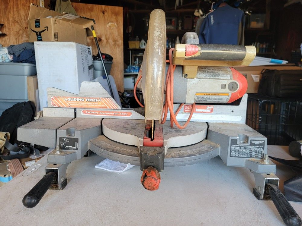 Ridged 12 Inch Cut Off Saw