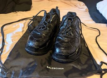 Balenciaga triple S shoes, Balenciaga rock font t shirt