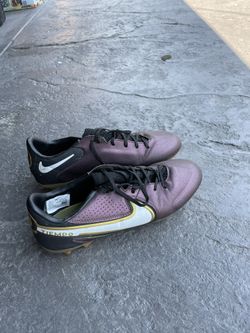 Nike Tiempo Legend 9  Soccer Cleats 