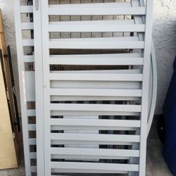 Graco Solano 4-in-1 Convertible Crib