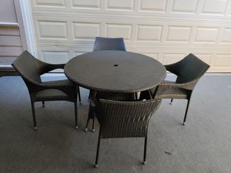 Outdoor patio wicker table with 4 chairs
