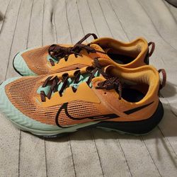 New Nike Women's Terra Kiger 8.5